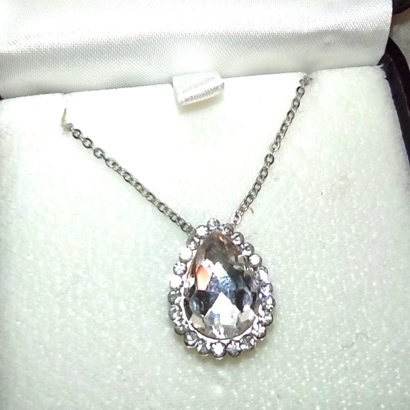 Teardrop CZ Pendant - Picture 1 of 12